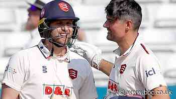 County Championship: Essex batters dominate against Somerset on day one