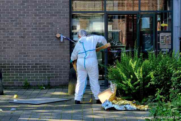 Man (37) raakt zwaargewond bij steekpartij: “Het slachtoffer zat helemaal onder het bloed, echt vreselijk”