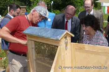„Landtag lokal“ wirbt bei Landesgartenschau in Höxter für die Demokratie
