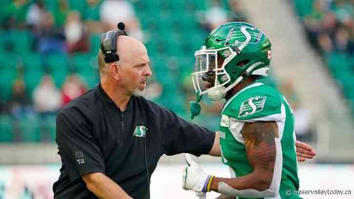 Riders put veteran quarterback Harris in harm’s way with final offensive play call