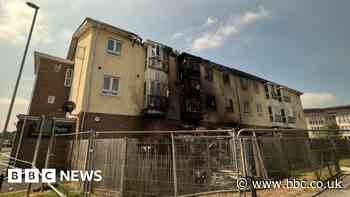 Amesbury flat fire: Residents' concern over blaze