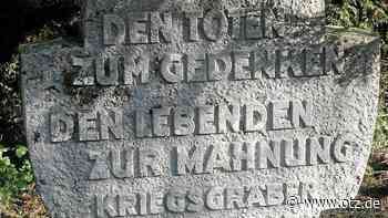 Arbeitseinsatz an Kriegsgräbern auf dem Jenaer Nordfriedhof