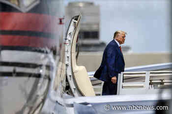 Judge bars media from using electronic devices during Trump arraignment