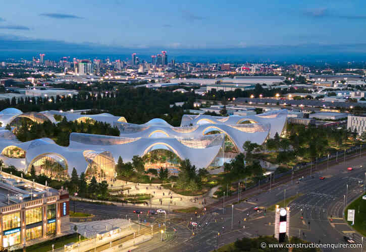 £250m Trafford City water resort design revised