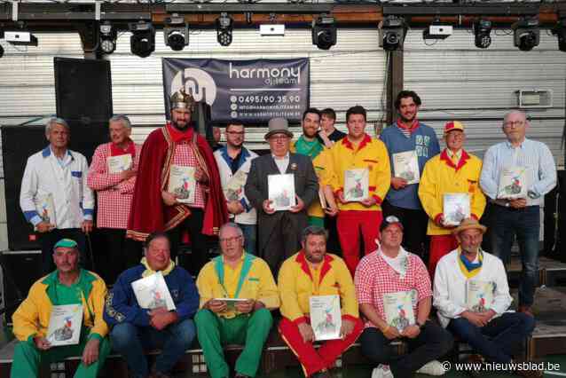 Polderbond gansrijders bestaat 75 jaar en brengt nieuw boek uit over keizers van laatste 25 jaar