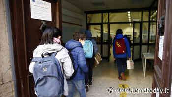 Scuola, nelle medie di Roma in 500 non faranno l'esame. E la maturità torna all'epoca pre-Covid