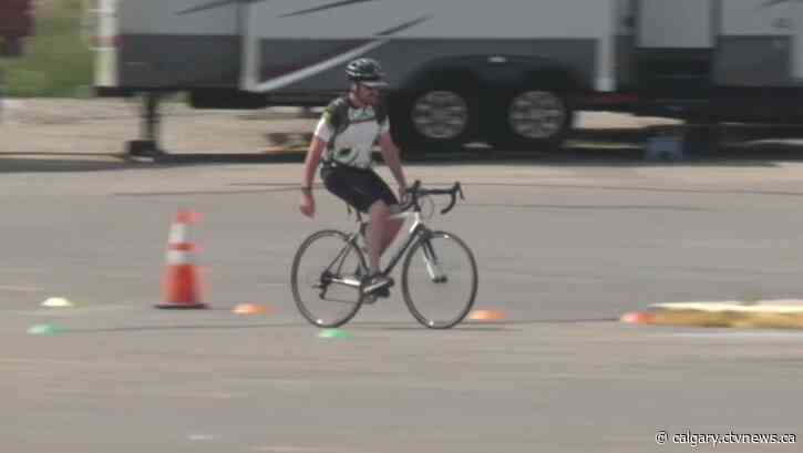 Look ma, no hands: Calgary man breaks Guinness World Record