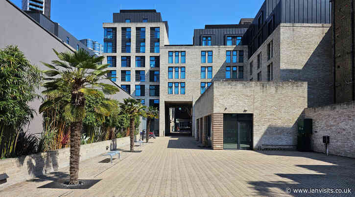 London’s Alleys: Spring Mews, SE11