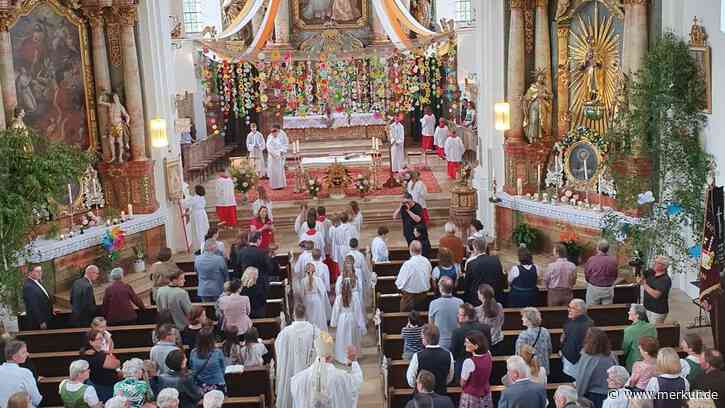 Gläubige und Gewitter sorgen für frischen Wind in Bockhorn