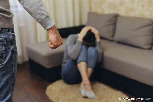 Man riskeert zeven jaar cel voor moordpoging op vrouw en kinderen: “Gelukkig kon zijn schoonfamilie hem overmeesteren”