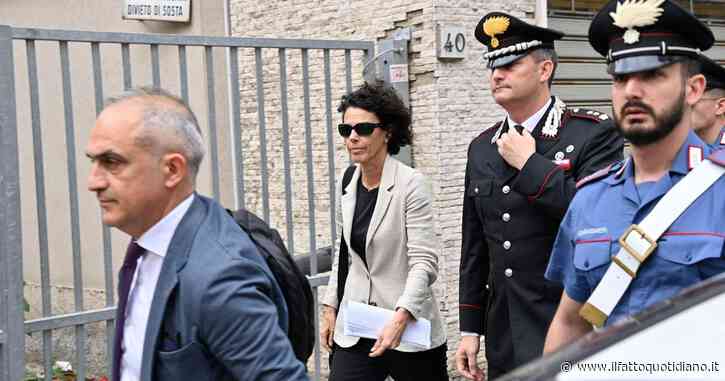 Bimba scomparsa a Firenze, nuove ricerche e controlli in un palazzo accanto all’ex hotel