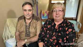 'Figured I was a goner': Man encounters black bear, insect swarms after breaking leg on trail