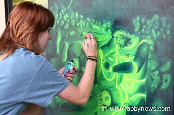 Abbotsford’s Robert Bateman Art Activism class exploring women’s issues at art show