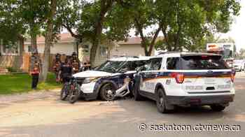 No serious injuries after 2 Saskatoon police cruisers collide
