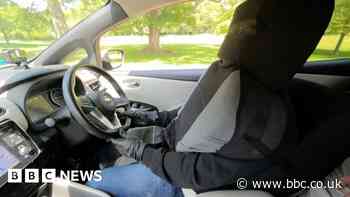 Driverless cars: Researcher disguises himself as car seat in study