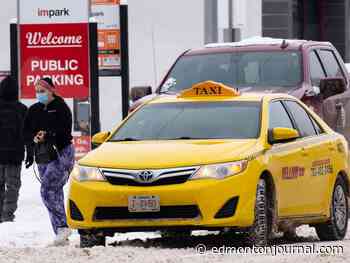 Edmonton taxi and Uber drivers to get mandatory accessibility training, can ask for deposits in bylaw update