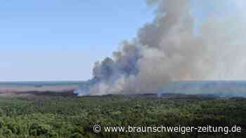 Waldbrandbekämpfung in Mecklenburg geht weiter