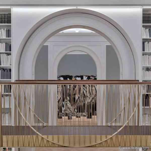 Walk-in camera obscura features in V&A Photography Centre