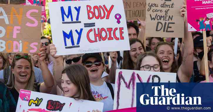 Calls for abortion to be decriminalised amid row over jailing of UK woman