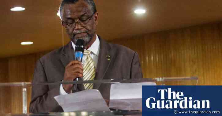 Los Angeles councilman faces criminal charges including embezzlement