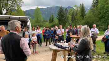 Vogelbeobachtungsturm bei Inzell eingeweiht: Diese tierischen Erlebnisse warten auf Besucher