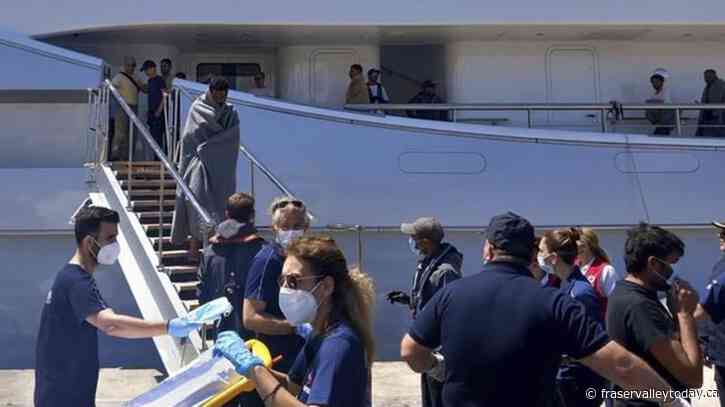 Greece: 32 migrants dead, more than 100 rescued after fishing vessel capsizes