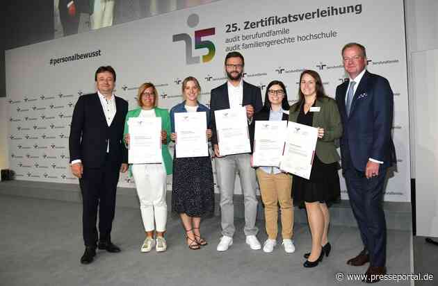 Vereinbarkeit Beruf und Privatleben: toom erhält drittes Zertifikat in Folge / 25-jähriges Jubiläum und Zertifikatsverleihung des "audit berufundfamilie" in Berlin mit Lisa Paus (MdB)