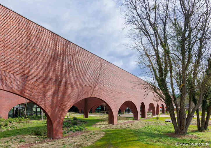 Bogengalopp für Hermes - Manufaktur in Louviers von Lina Ghotmeh