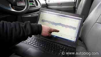 U.S. tells automakers not to comply with Massachusetts independent repairs law