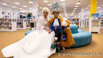 Dragqueen und Dragking lesen in München für Kinder und sorgen damit für hitzige Diskussionen