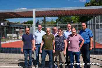 Grundschulhof in Rahden eingeweiht: Fußballplatz öffnet nach den Sommerferien