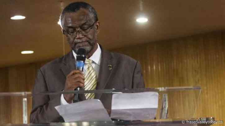 Los Angeles city councilman charged with embezzlement may face suspension