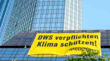 Spektakuläre Aktion: Greenpeace-Aktivisten protestieren gegen Deutsche-Bank-Tochter DWS