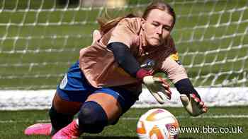 Hannah Hampton: Chelsea in talks with England goalkeeper