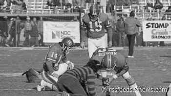 Payton honors Jim Turner by having kickers boot straight-on, 9-yard field goal