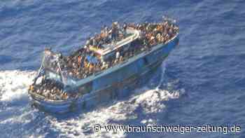 Flüchtlingsboot im Mittelmeer gekentert – Hunderte Tote?