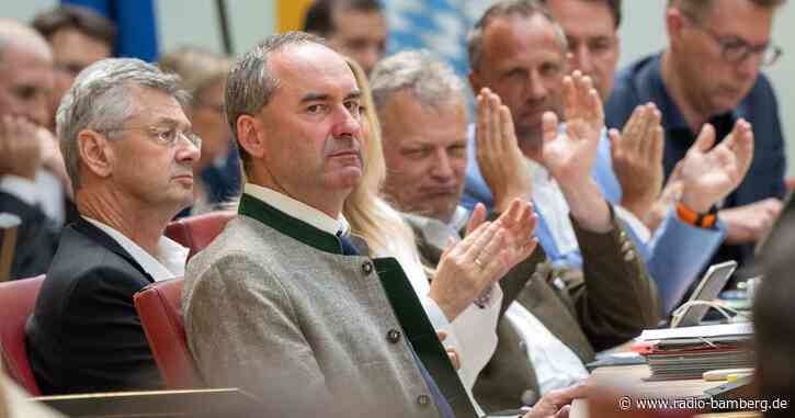 Bayern: CSU und Freie Wähler lehnen Aiwangers Entlassung ab