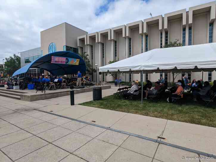 Enjoy lunchtime entertainment outside Allen County Public Library