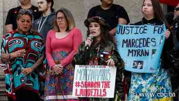 Families of Morgan Harris and Marcedes Myran rally to urge governments to search Winnipeg-area landfill