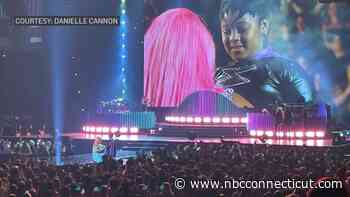 Lizzo shares special moment with Hamden girl at Hartford show