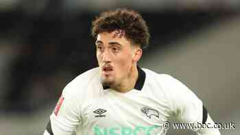 Haydon Roberts: Bristol City sign Brighton defender until 2026