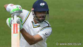 County Championship: Yorkshire beat Derbyshire for first win in 14 months