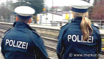 Brutale Attacke am S-Bahnhof - Täter fliehen erst, als  das Opfer eine Waffe zieht