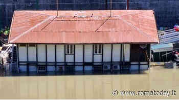 A rischio inabissamento: sequestrato barcone sul Tevere