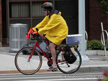 Edmonton weather: Rain continues until noon, widespread smoke in the afternoon