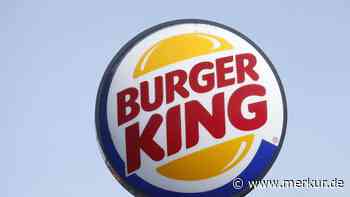 Mann findet Stift in seinem Burger ‒ Fall landet vor Gericht