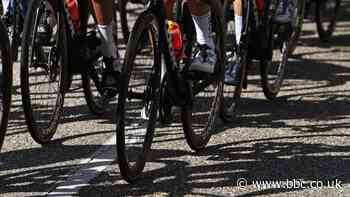 U23 Giro d'Italia: 31 riders disqualified for holding on to team cars and motorbikes