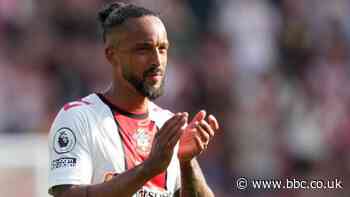 Theo Walcott & Mohamed Elyounoussi to leave Southampton