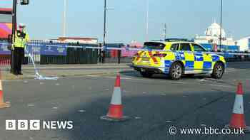 Southampton: Lorry crash shuts road near ferry terminal