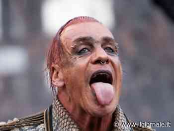 Drogata e abusata dal frontman dei Rammstein, scoppia il caso MeToo del metal